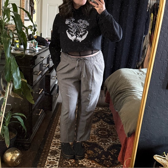 Old Navy Women's High-Waisted Billie Straight Ankle Trousers - Picture 2 of 6